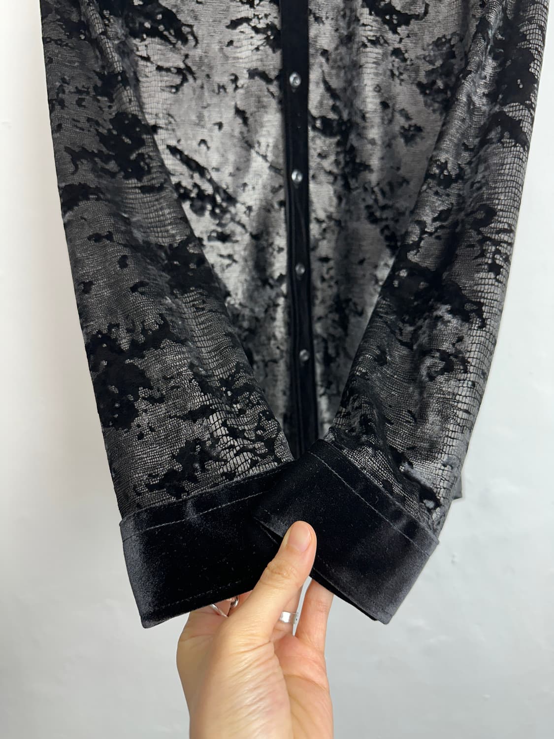 Emporio Armani Velvet Burnout Texture Sh 상품이미지2