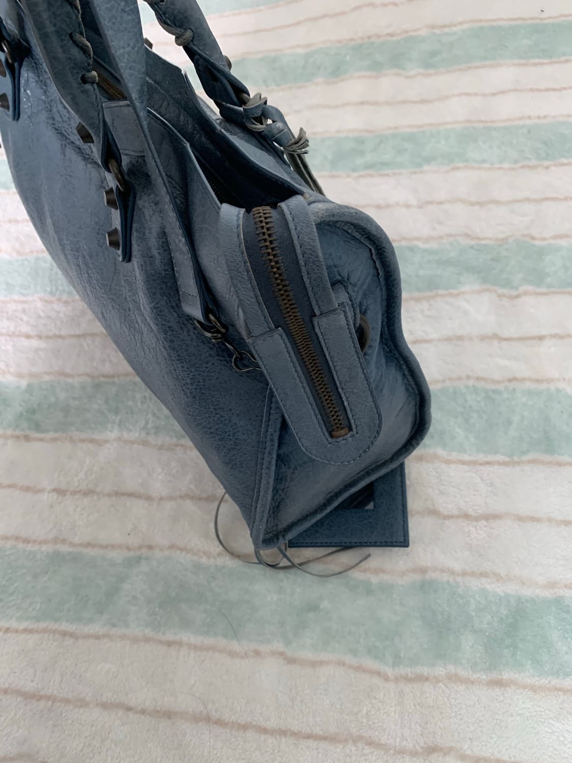 발렌시아가 모터백 시티백 미듐 정품 상품이미지3