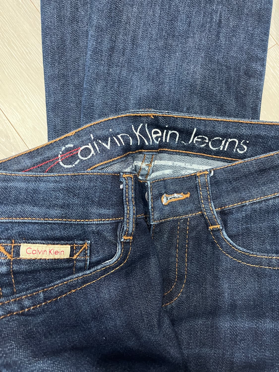 캘빈 클라인 진청 핫픽스 세미 부츠컷 상품이미지3