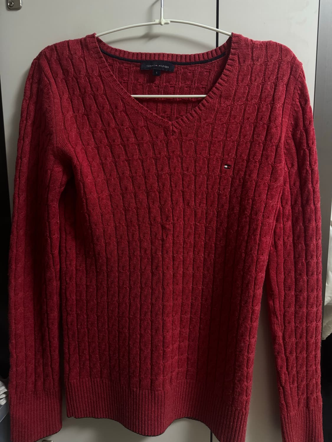 타미힐피거 빈티지 브이넥 니트 상품이미지1