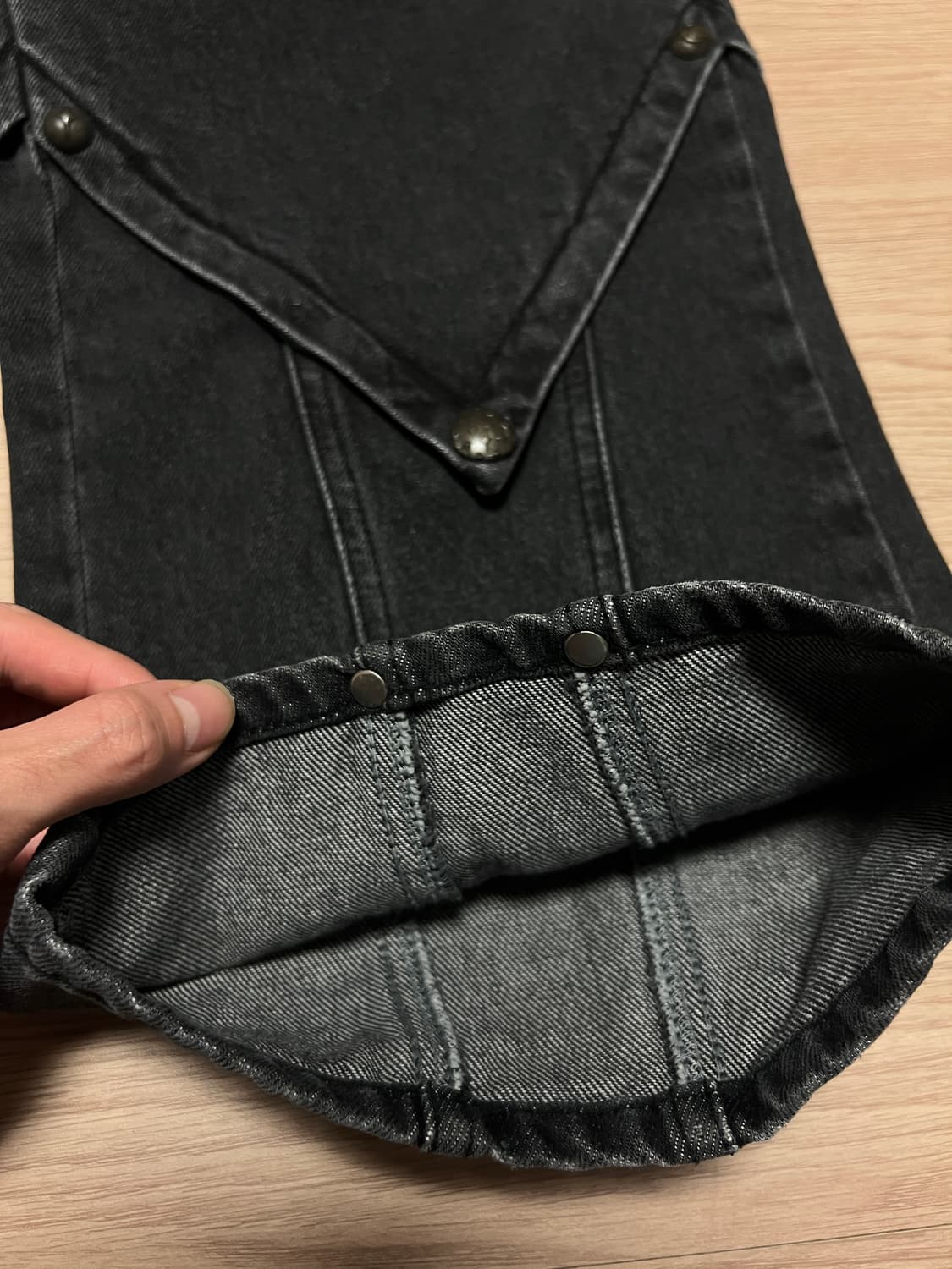 떠그클럽 풀스터드 데님팬츠 블랙 2사 상품이미지4