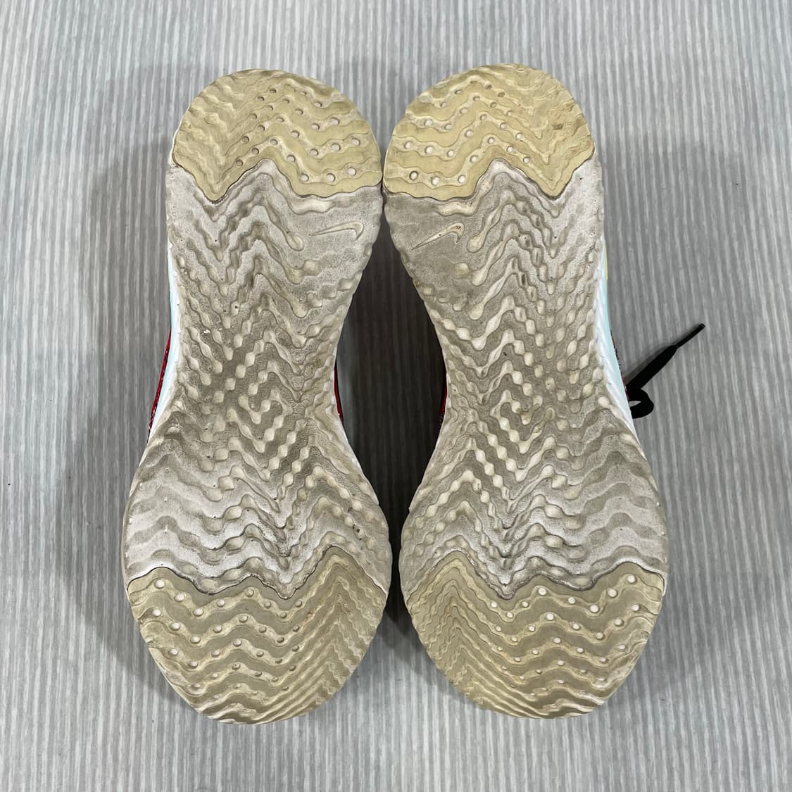 544) 나이키 에픽 리액트 플라이니트2 런닝화 275mm 상품이미지7