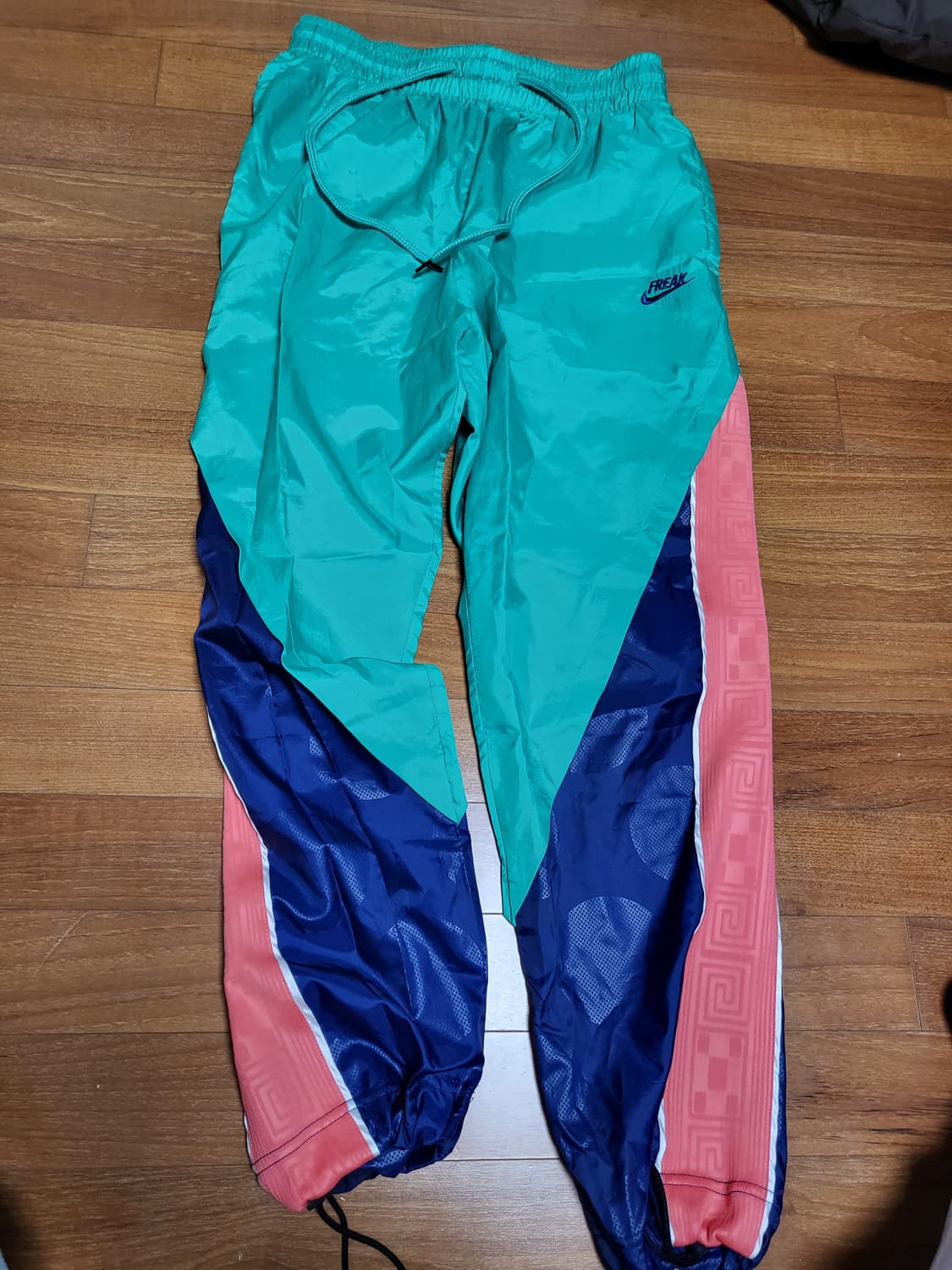 나이키 야니스 라이트웨이트 레귤러 트레이닝 트랙 팬츠 그린 L 상품이미지1