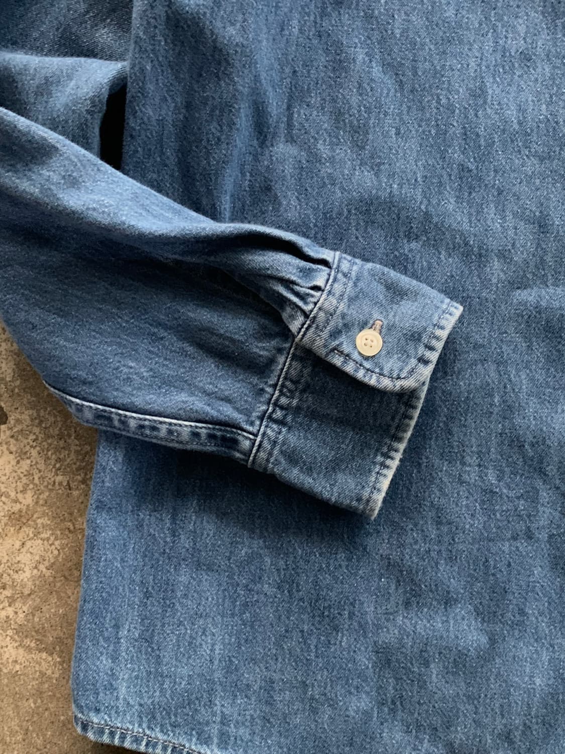 90s 제이크루 데님 버튼다운 셔츠 Made in Canada 상품이미지4