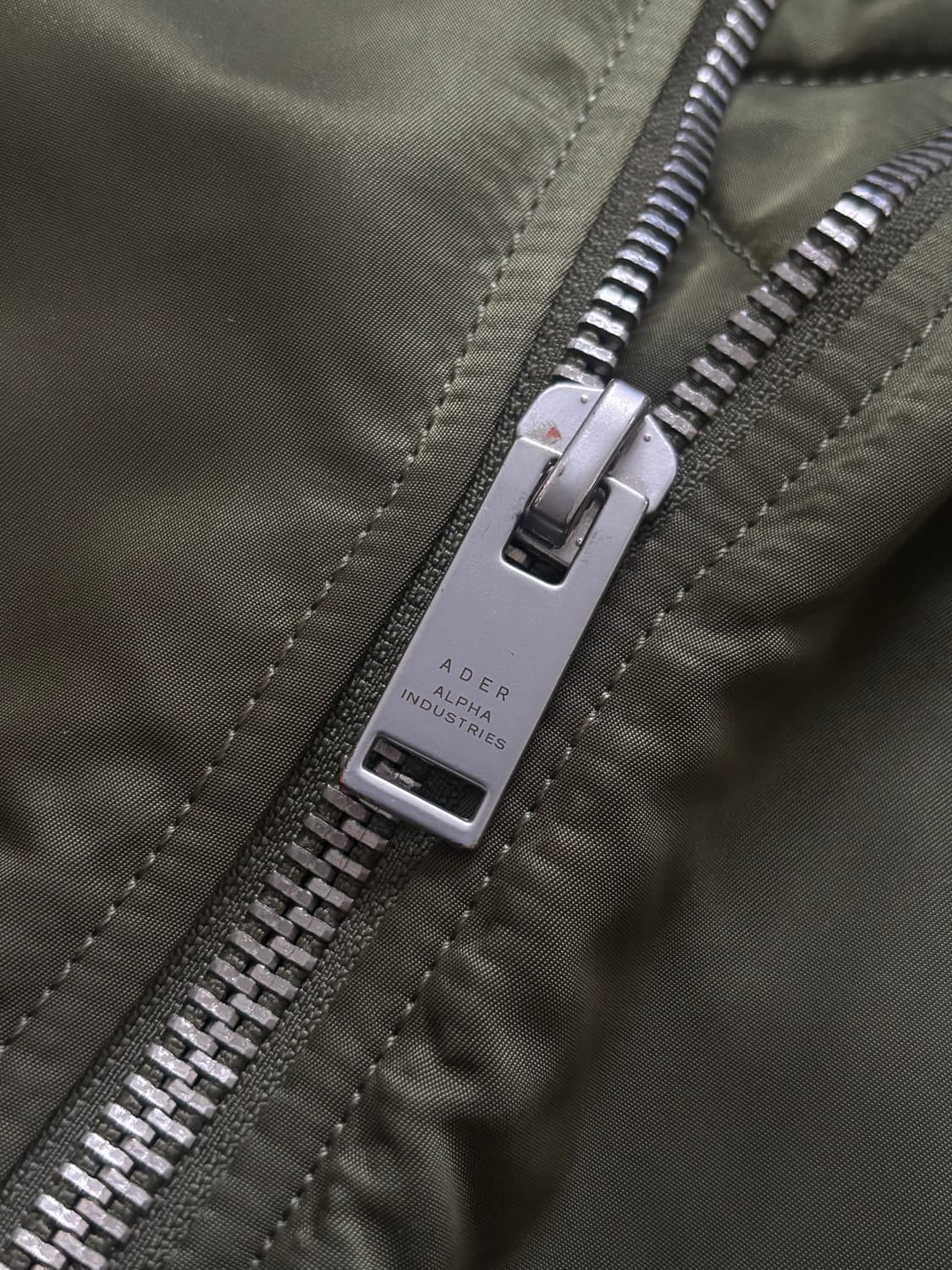 Alpha Industries 알파 인더스트리 MA-1 카키 항공 점퍼  상품이미지7