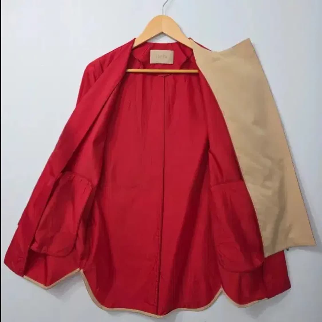 르베이지 폴리에스터 레드 코트~66 상품이미지6