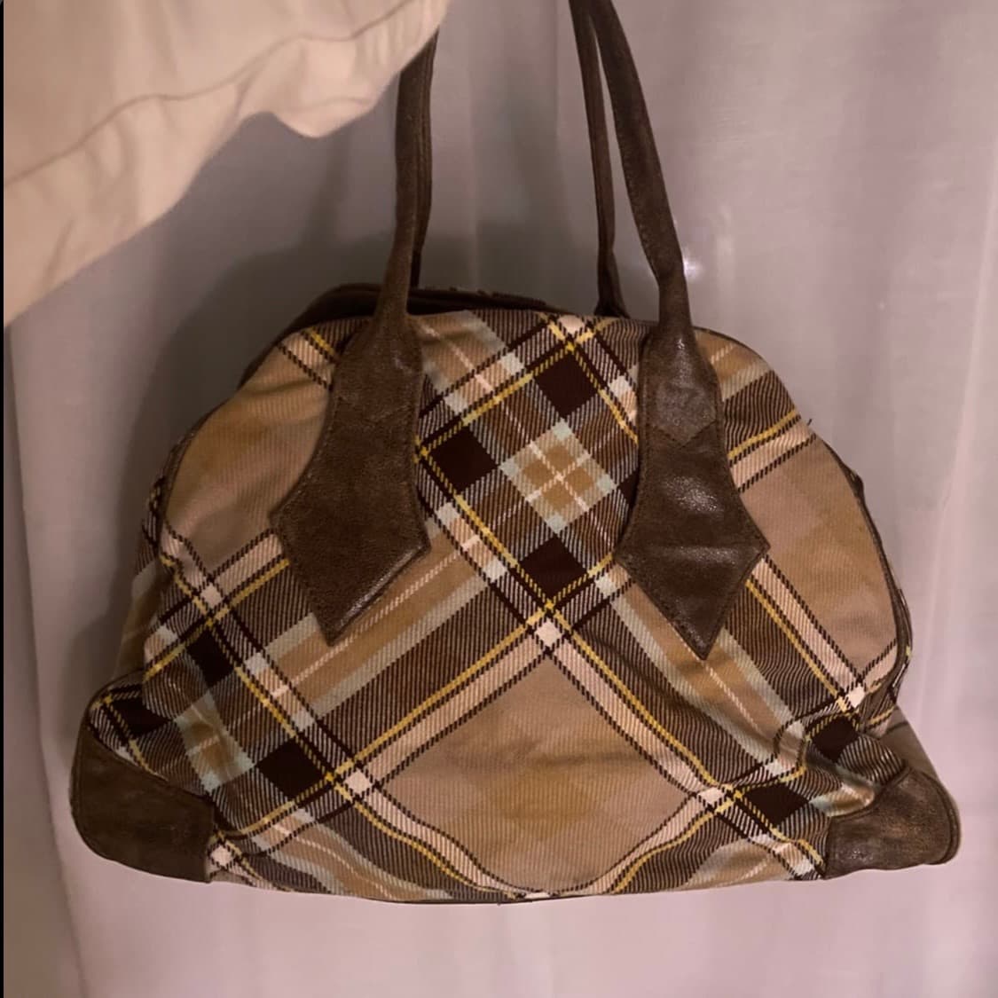비비안웨스트우드 타탄체크 갸루 체크백 토트백 야스민 라떼갸루 히메갸루 상품이미지2