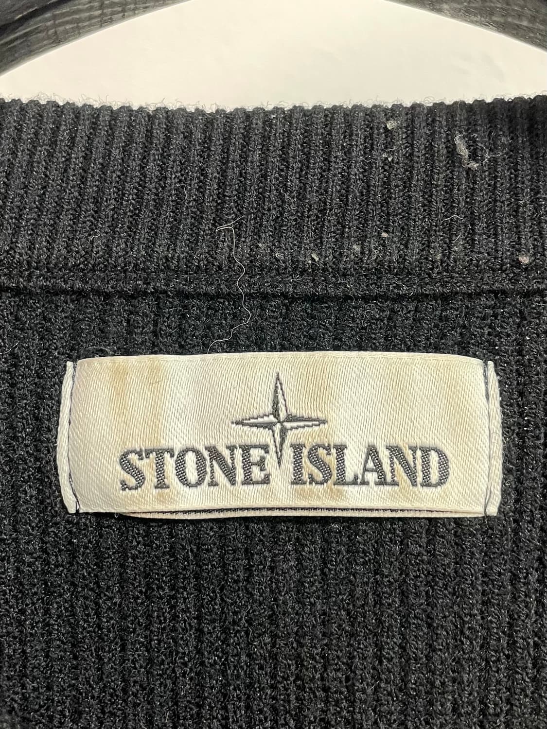 스톤아일랜드 와펜 울 라운드 니트 (on.540) 상품이미지4