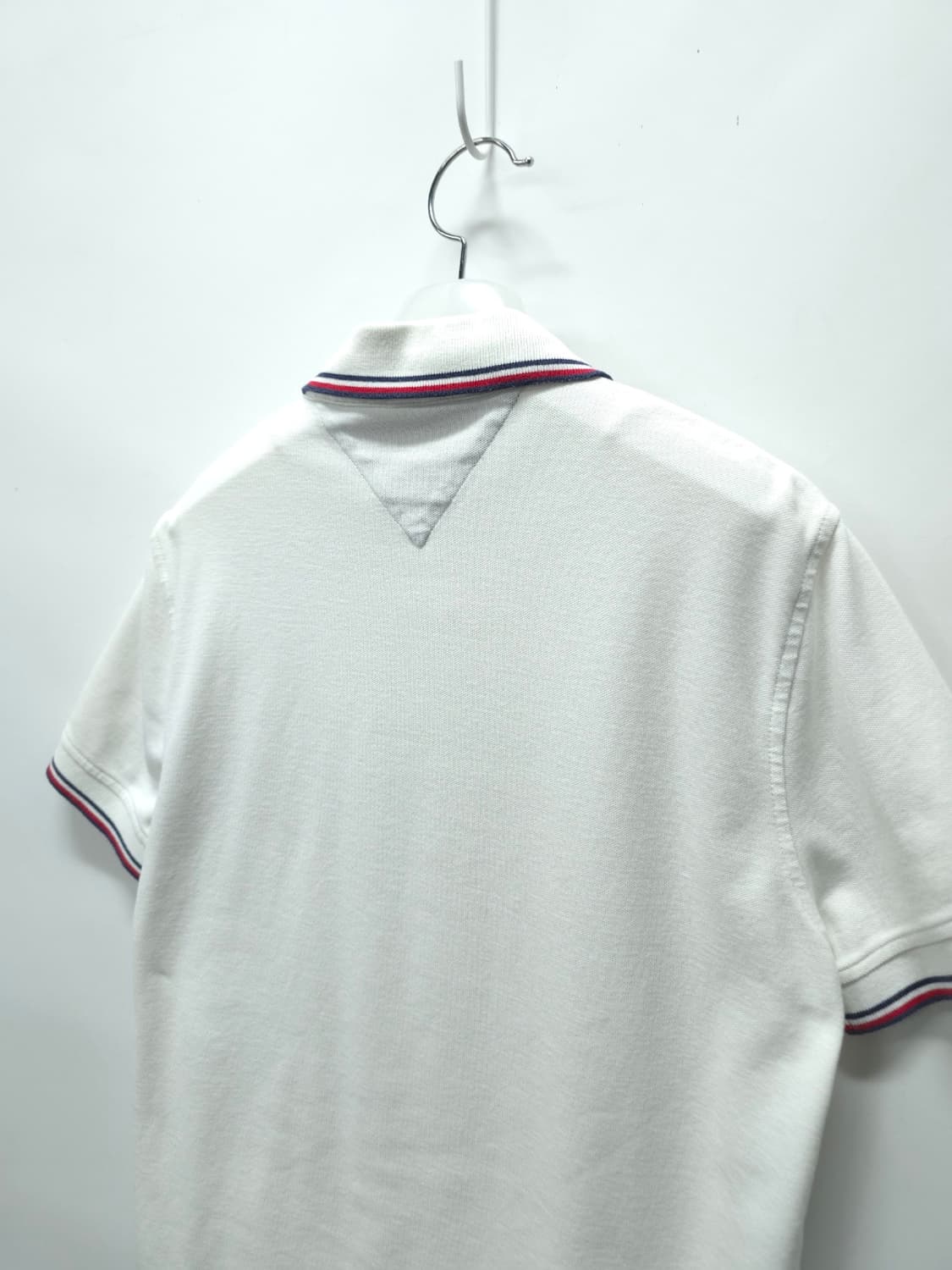 타미힐피거 화이트 배색 포인트 퍼포먼스 피케 반팔 카라티 (M) 상품이미지10