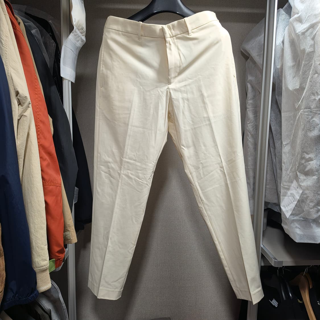 띠어리 보로우팬츠 아이보리 32 상품이미지4