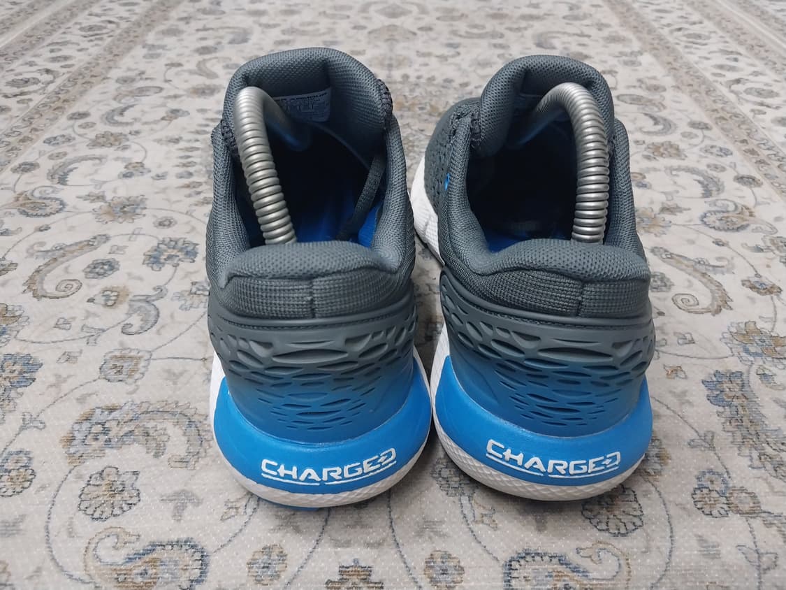 언더아머 차지드 로그2 런닝화 250mm 상품이미지8