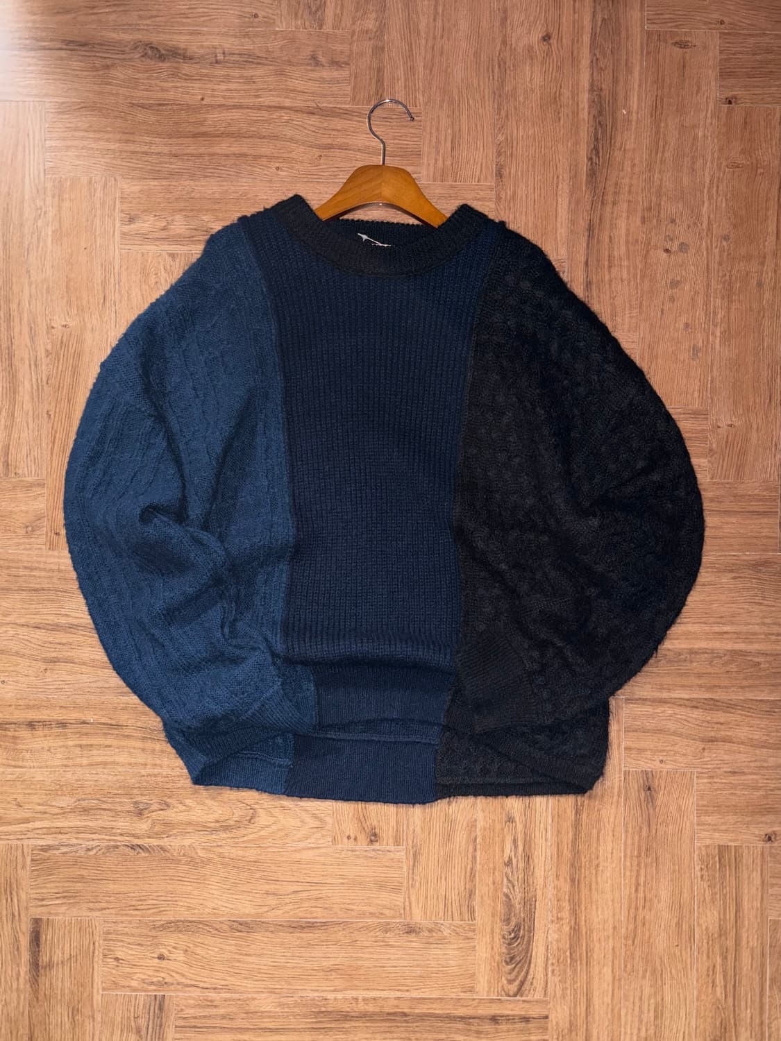 앤더슨벨 오버핏 니트 상품이미지4