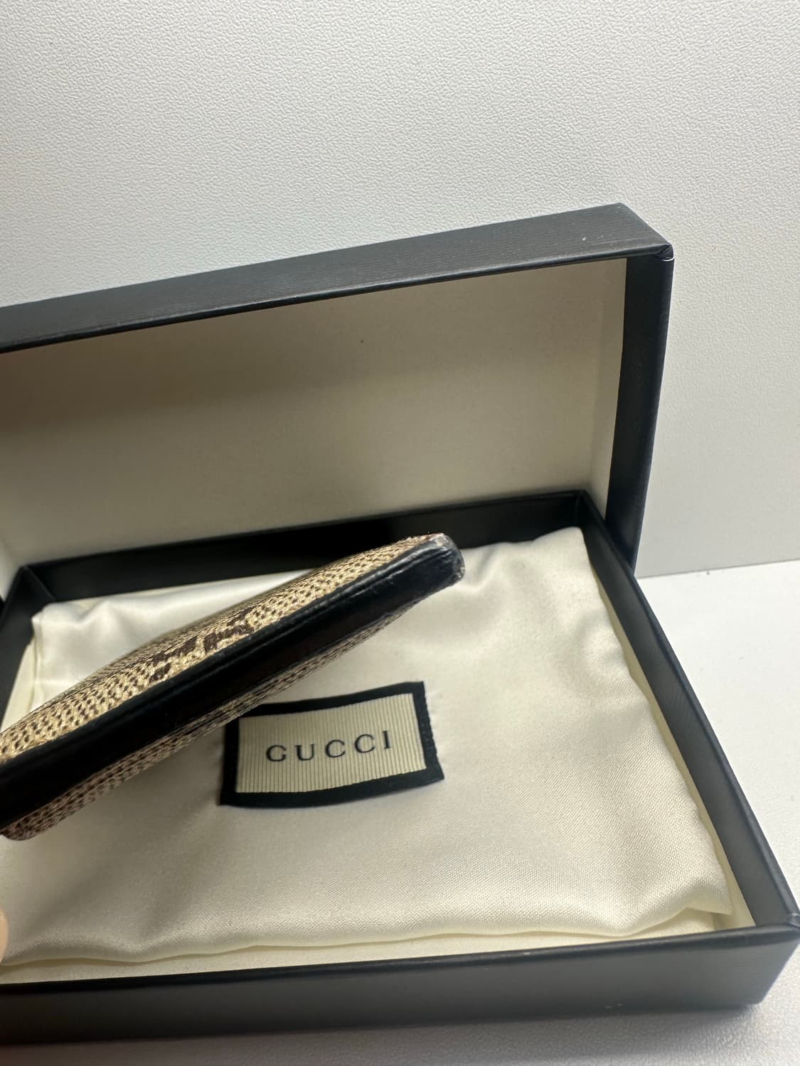 구찌 킹스네이크 카드지갑 GG 수프림 상품이미지7