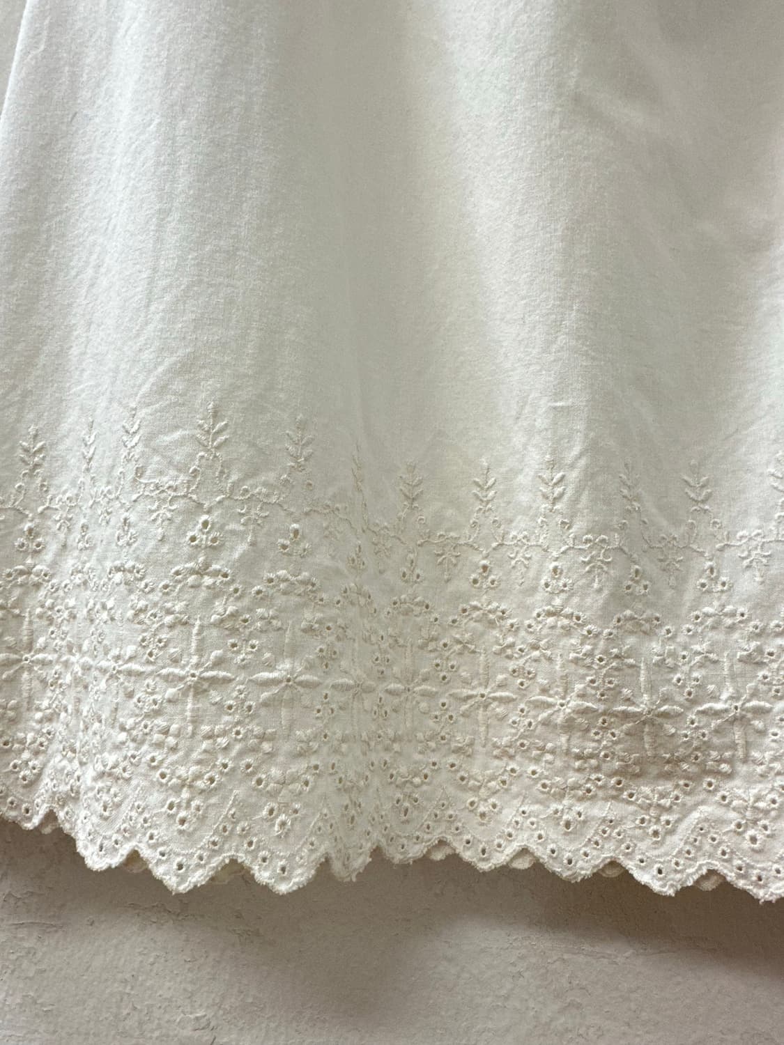 일본빈티지 코튼 핀턱 싸개버튼 플라워 레이스 자수 펀칭 디테일 스커트 상품이미지7