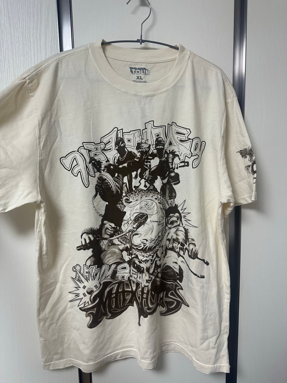 Travis Scott 트래비스스캇 머천 반팔 (L, XL) 상품이미지1