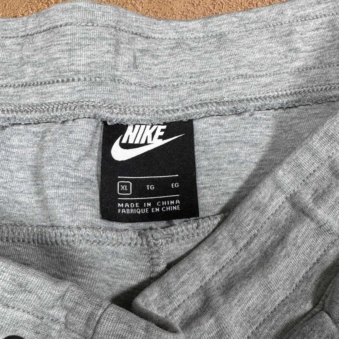 (바배) 나이키 테크 플리스 그레이 팬츠 상품이미지3