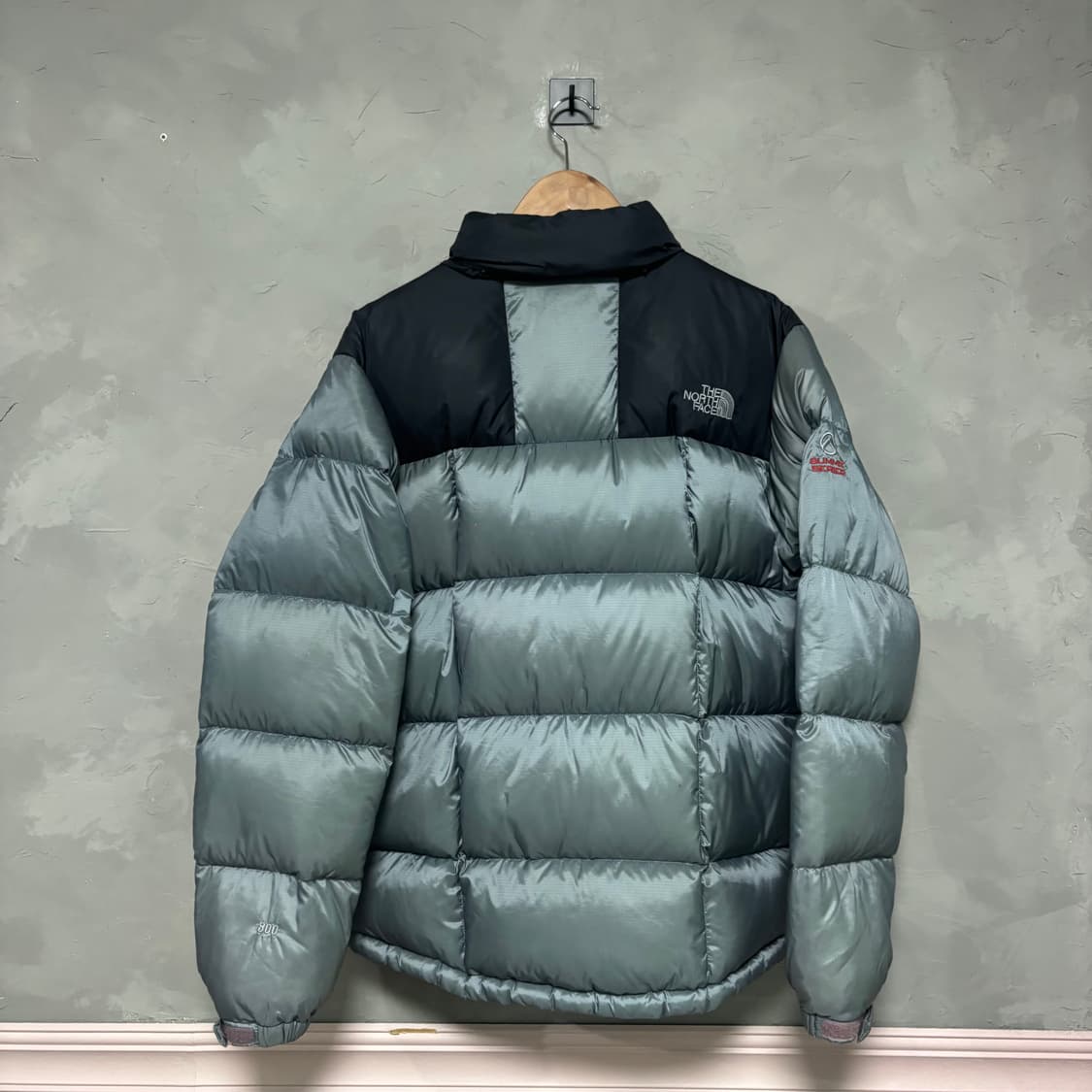 노스페이스 800 로체 구스다운 패딩 그레이 상품이미지6