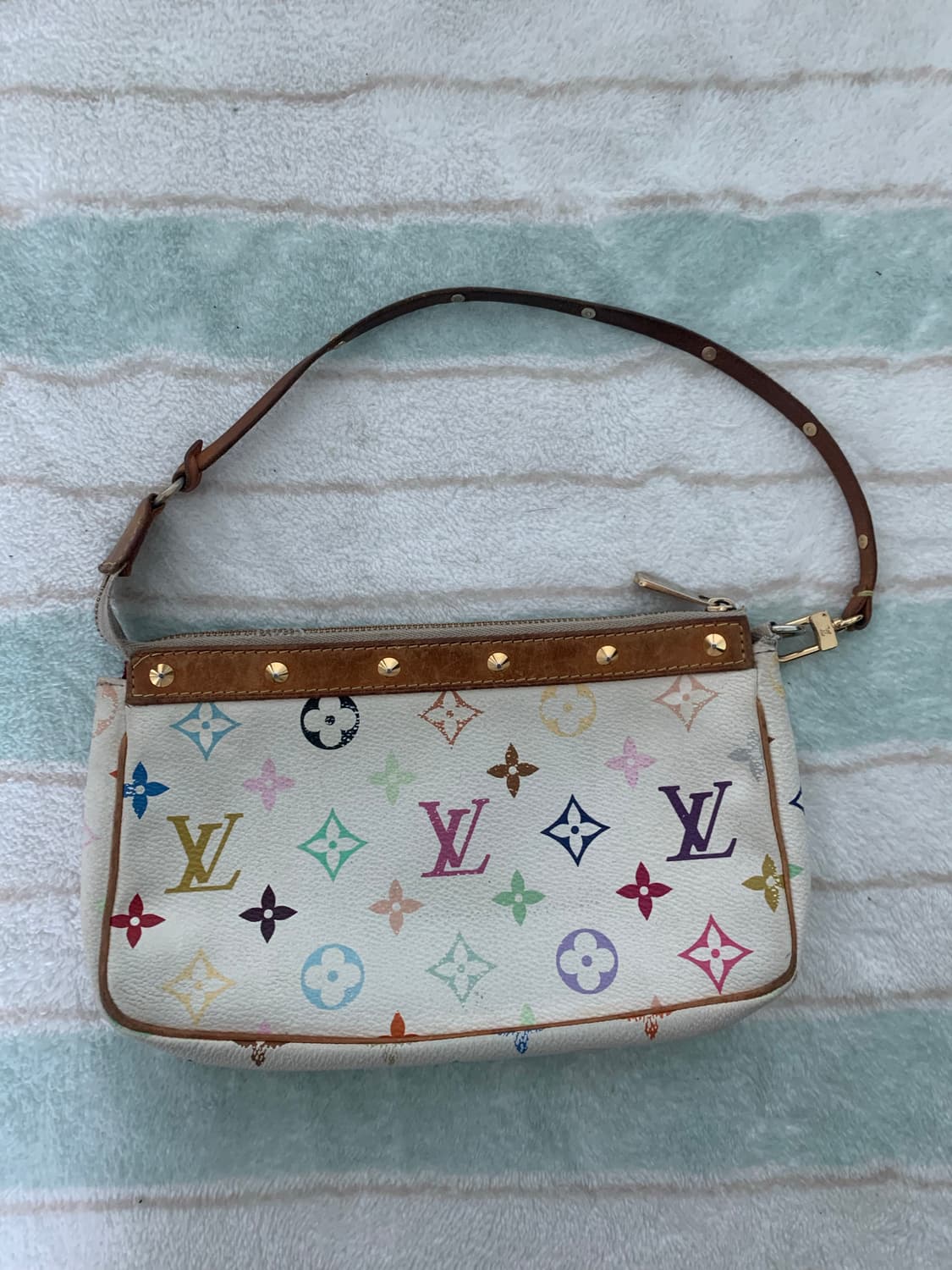 루이비통 멀티 포치 화이트 정품 가방  상품이미지1