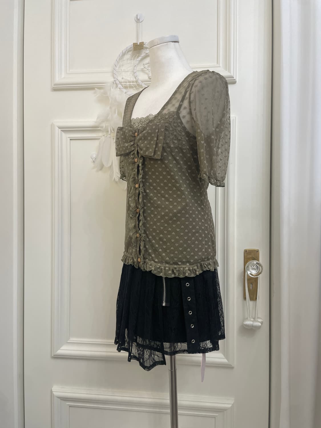 charcoal heart lace bow point top 상품이미지2