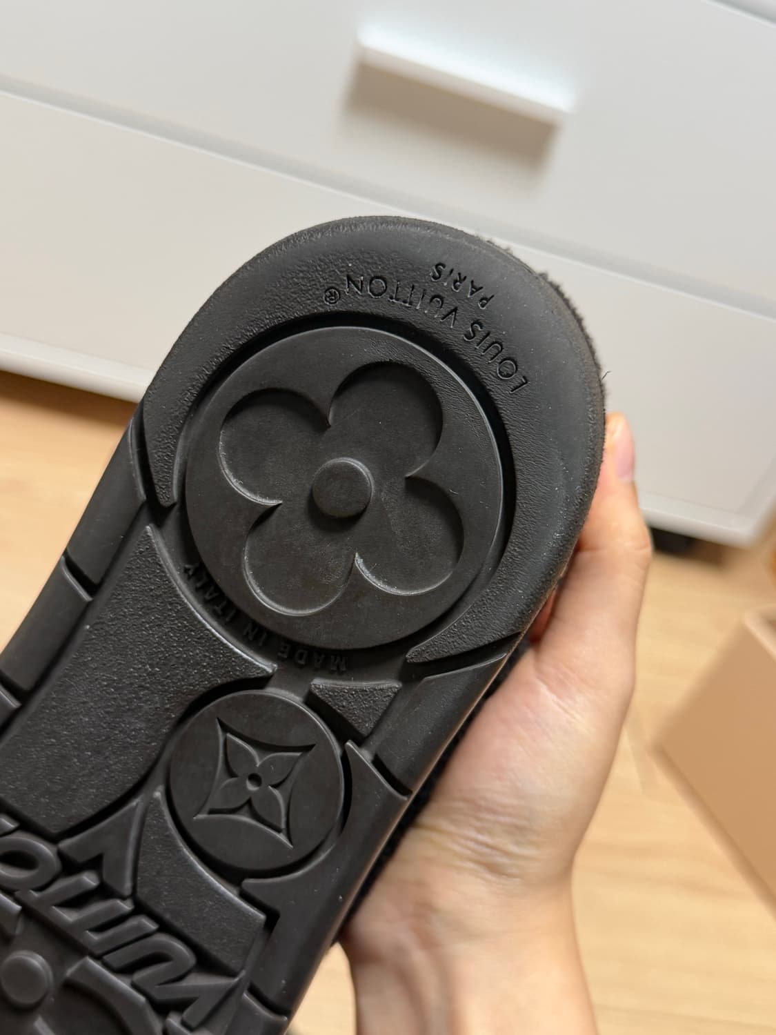 루이비통, 아스펜 컴포트 시어링 뮬 브라운 37사이즈 상품이미지5