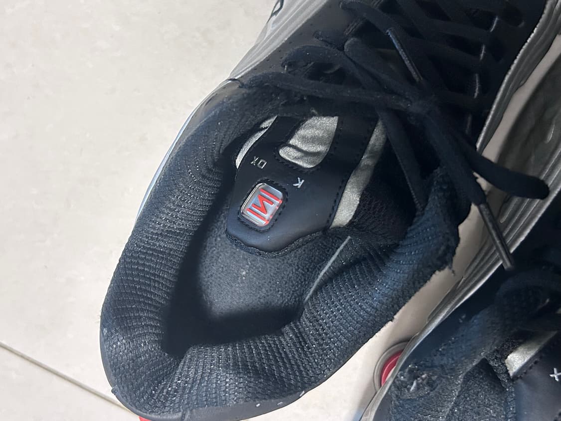 나이키 샥스R4 메탈릭실버레드285 상품이미지5