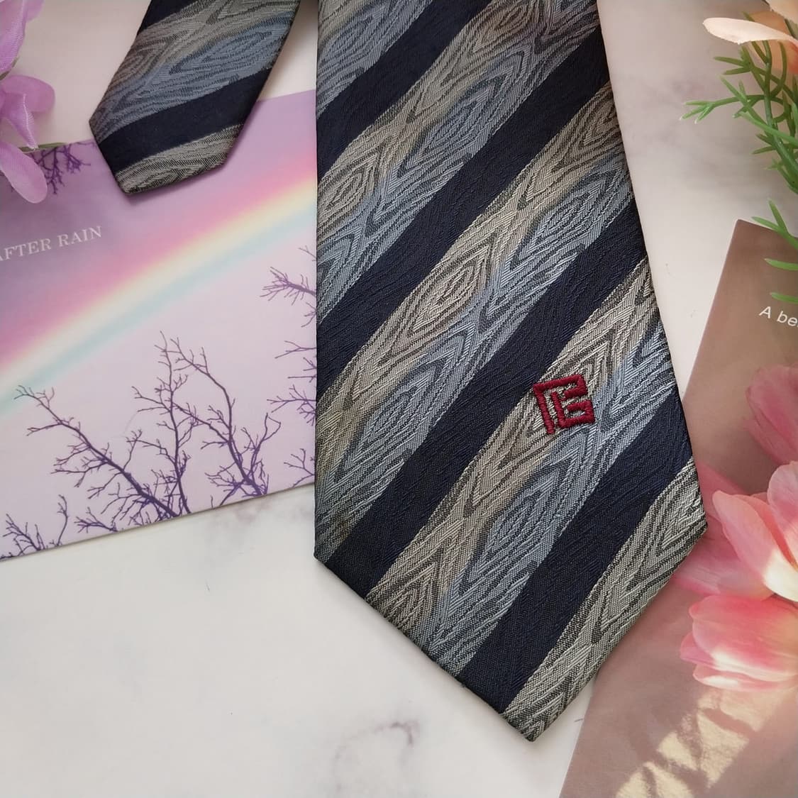 발망 실크 네이비 스트라이프 넥타이 8.1cm A~B등급  K1408
 상품이미지4