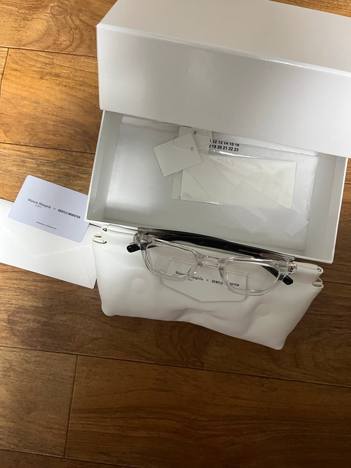 젠틀몬스터x마르지엘라 mm010s 상품이미지1