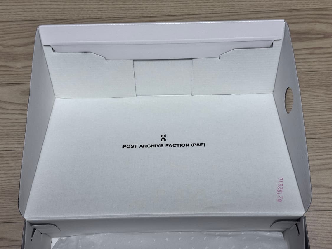 [250, 교환O] 파프 온 클라우드벤쳐 피크 올 블랙 상품이미지5