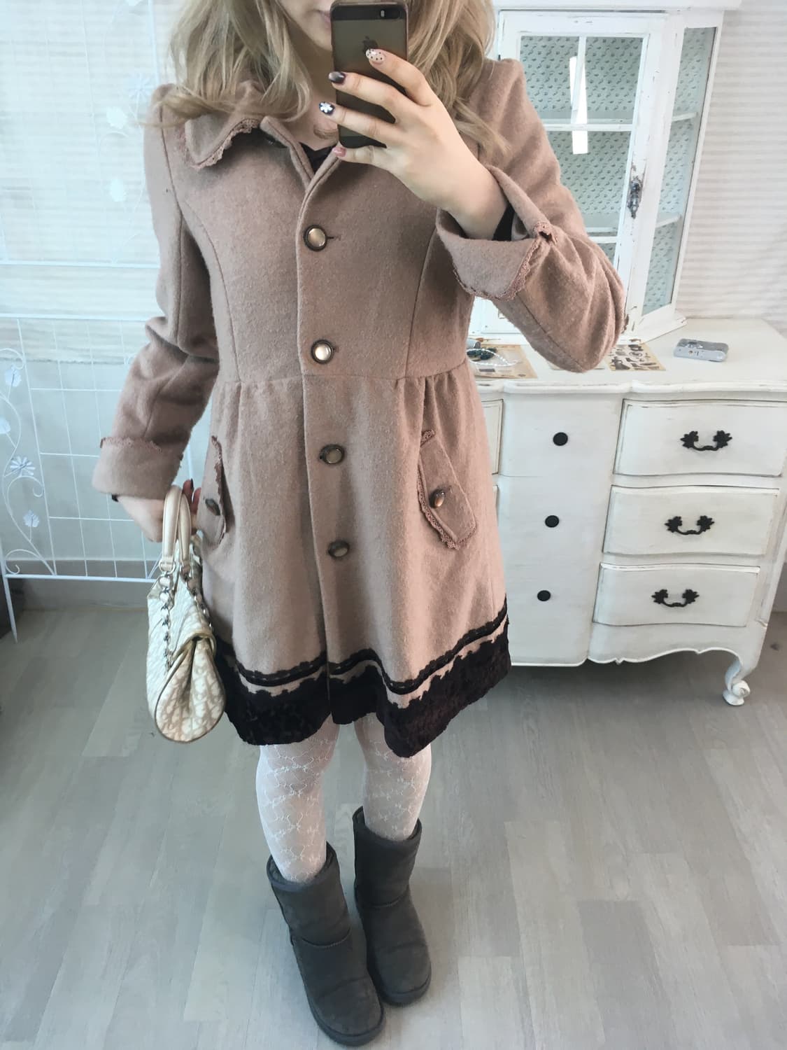 액시즈팜 라떼 앤틱 레이스 코트 상품이미지2