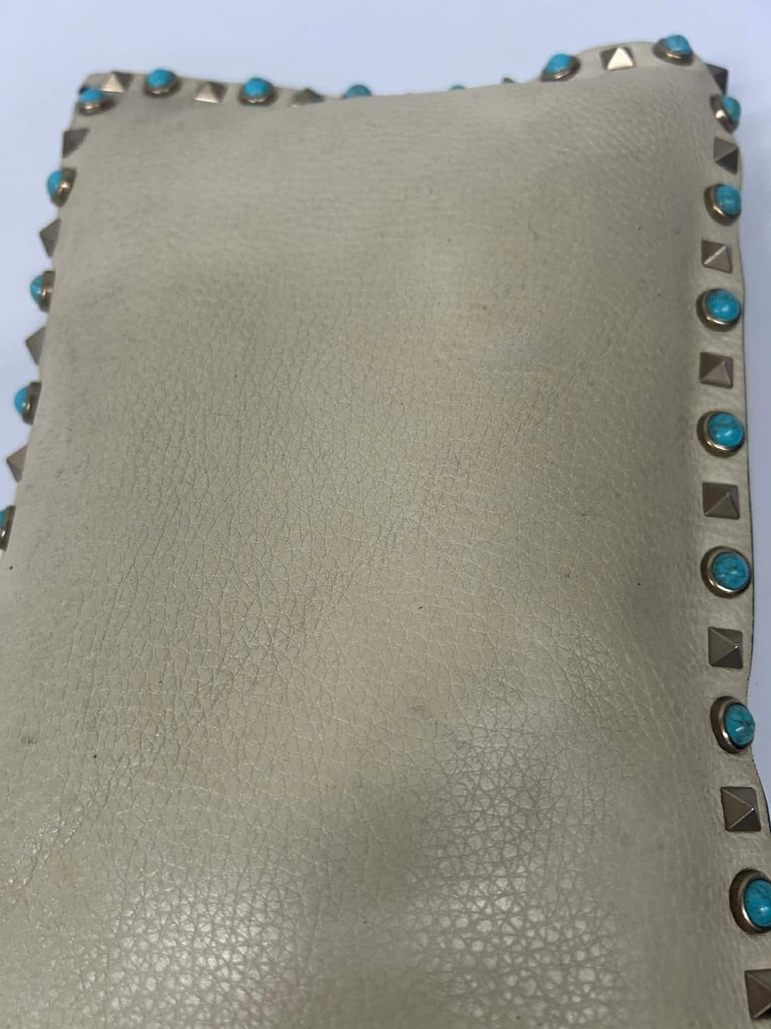 발렌티노 가라바니 락스터드 터콰이즈 스톤 클러치백 상품이미지8