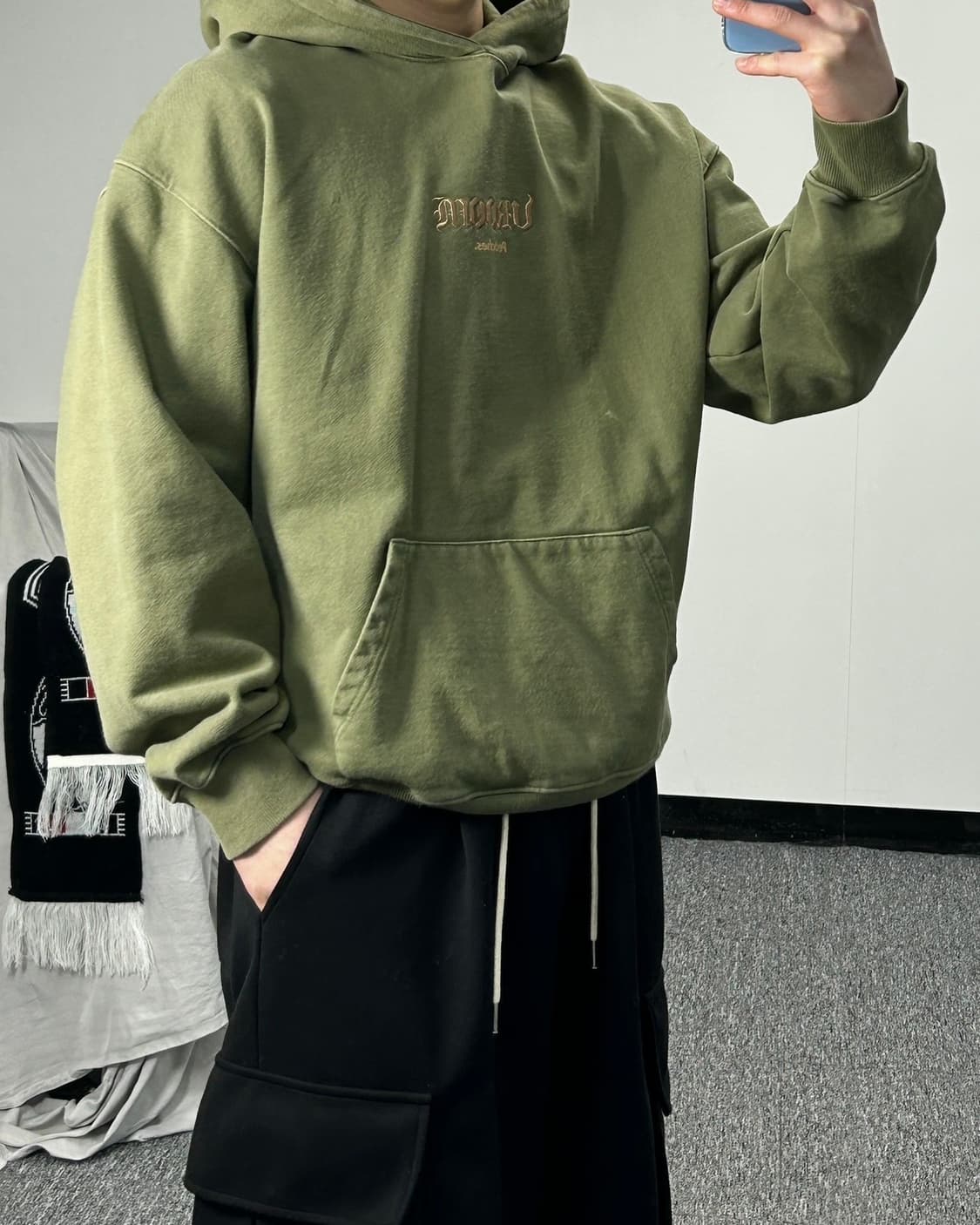 피치스 x 레디 vroom 굿즈 후드티 상품이미지2