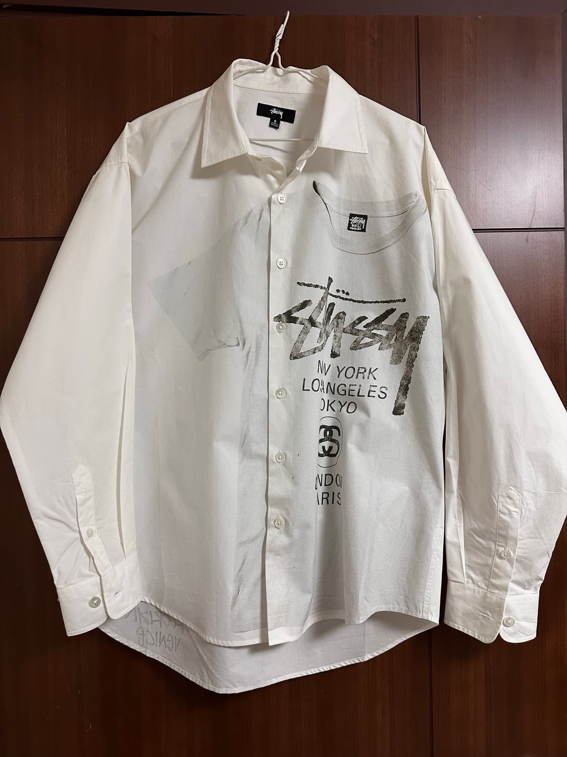스투시 월드투어 셔츠 화이트 상품이미지1