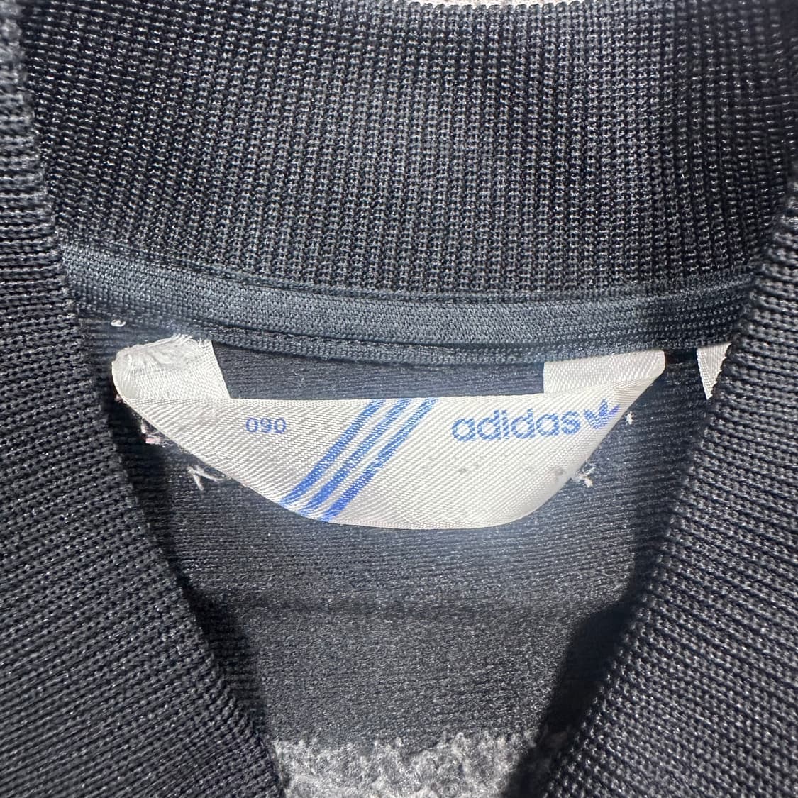 ✨ (바배) 아디다스 검골 파이어버드 빅로고 블랙 트랙탑 져지 상품이미지4