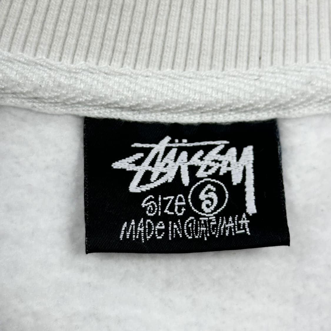 스투시 베이직 백로고 화이트 맨투맨 (S) 상품이미지8