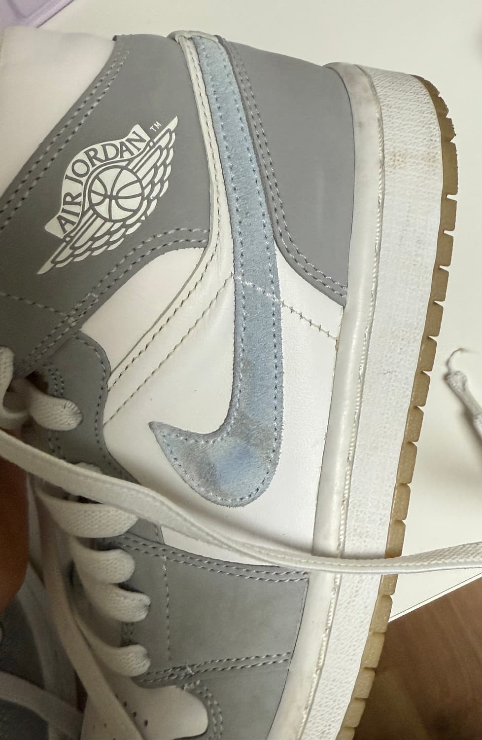 조던 미드 울프그레이 220 상품이미지3