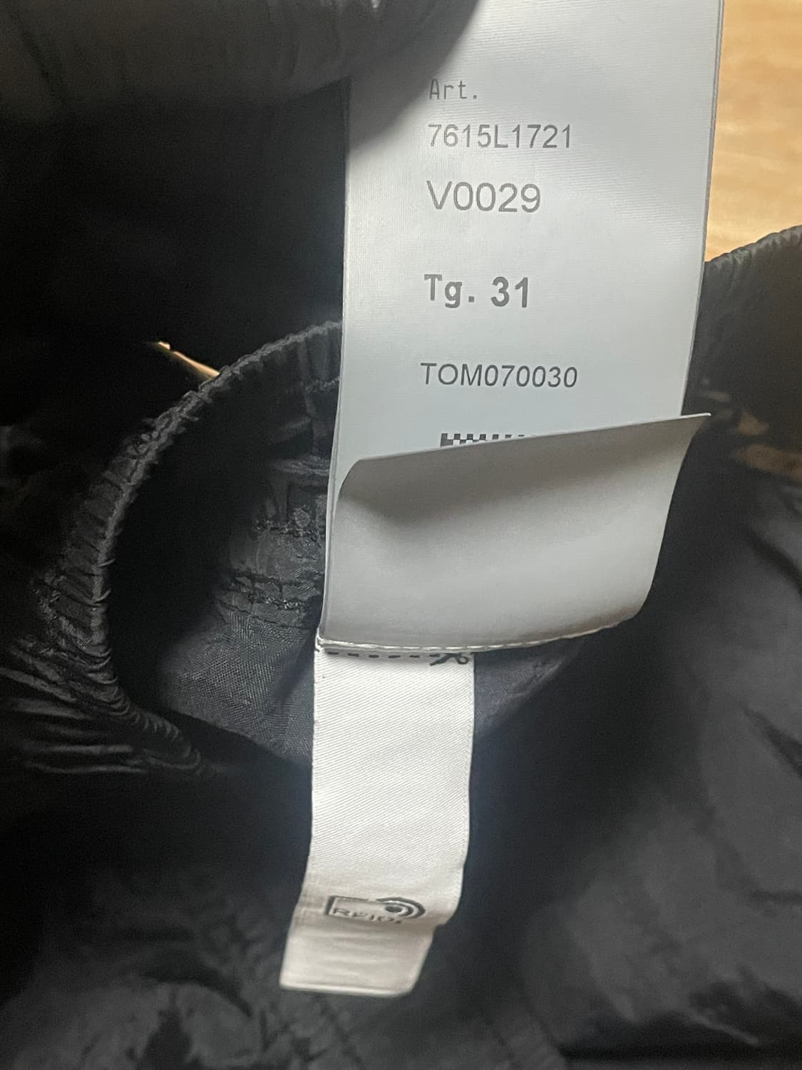 스톤아일랜드 22FW 나일론 버뮤다 팬츠 상품이미지6