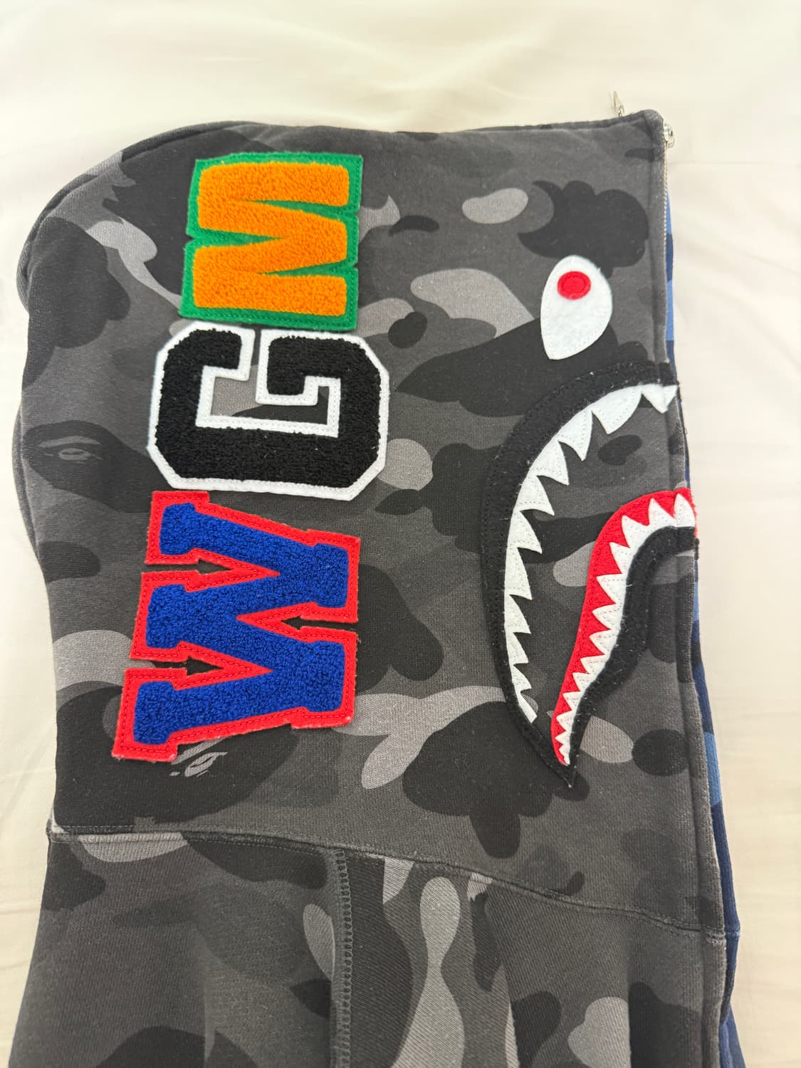 베이프 세퍼레이트 샤크 후드집업 블랙 블루 상품이미지3