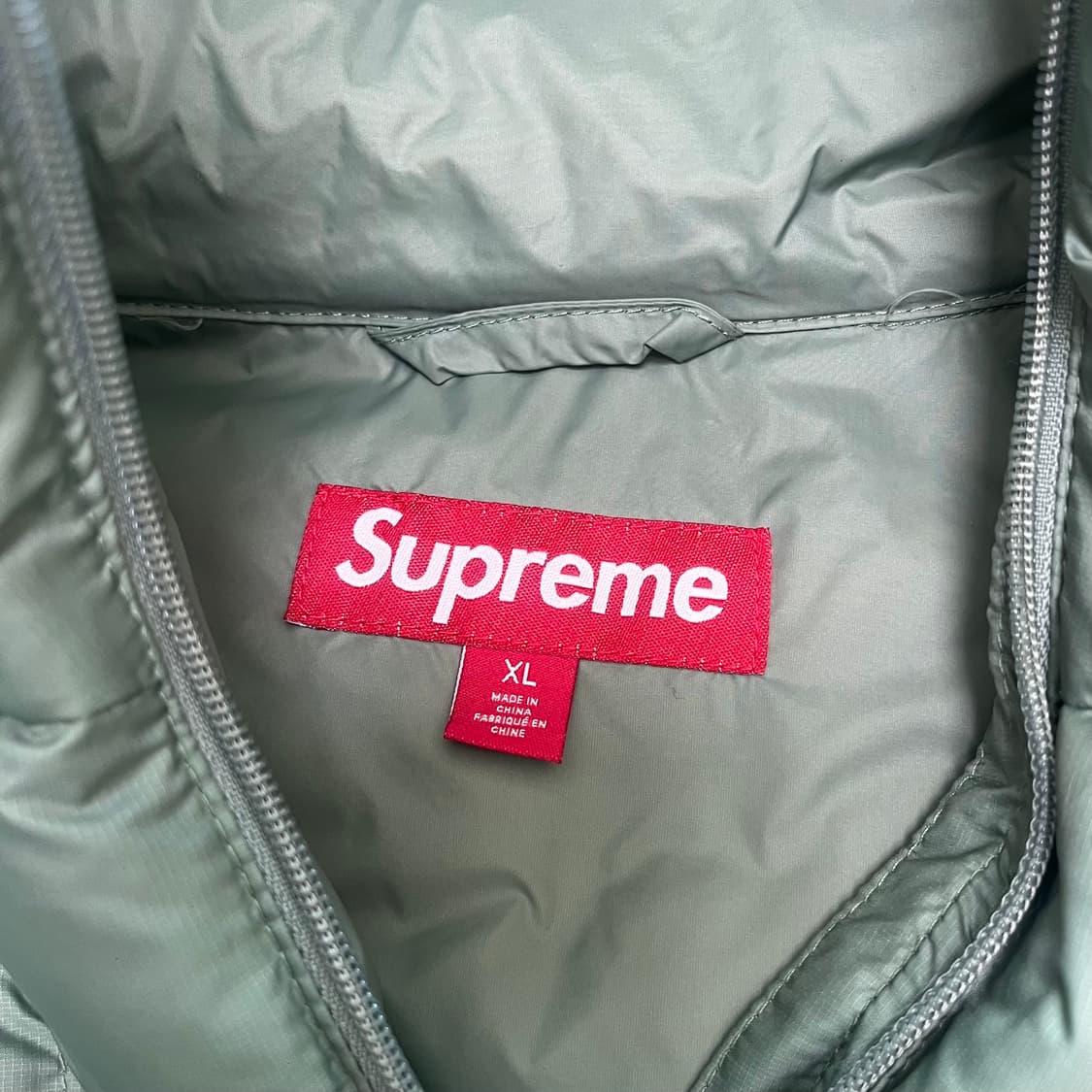 슈프림 마이크로 다운 하프집 후드 올리브 상품이미지3