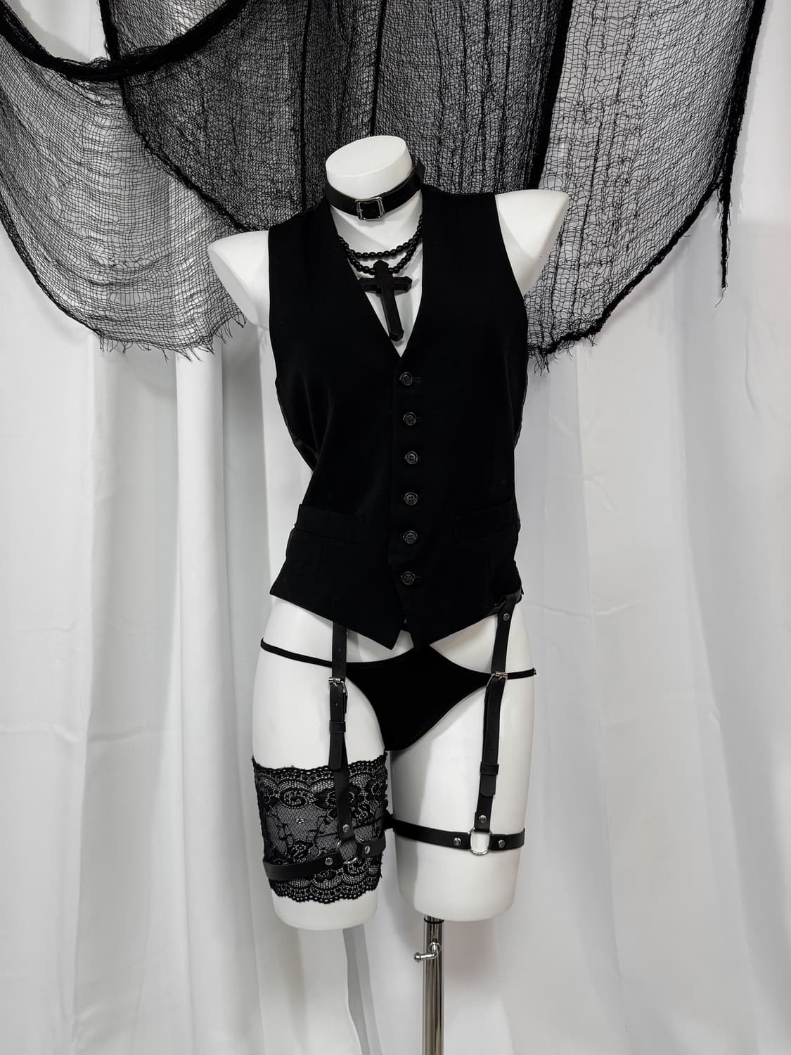 black vest 상품이미지1