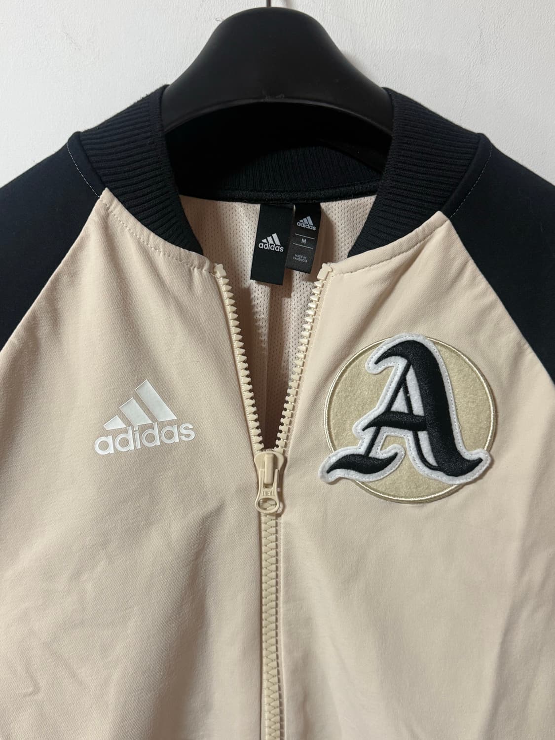 아디다스 여성 배색 집업 자켓 베이지 블랙 (Adidas Zip-up J 상품이미지4