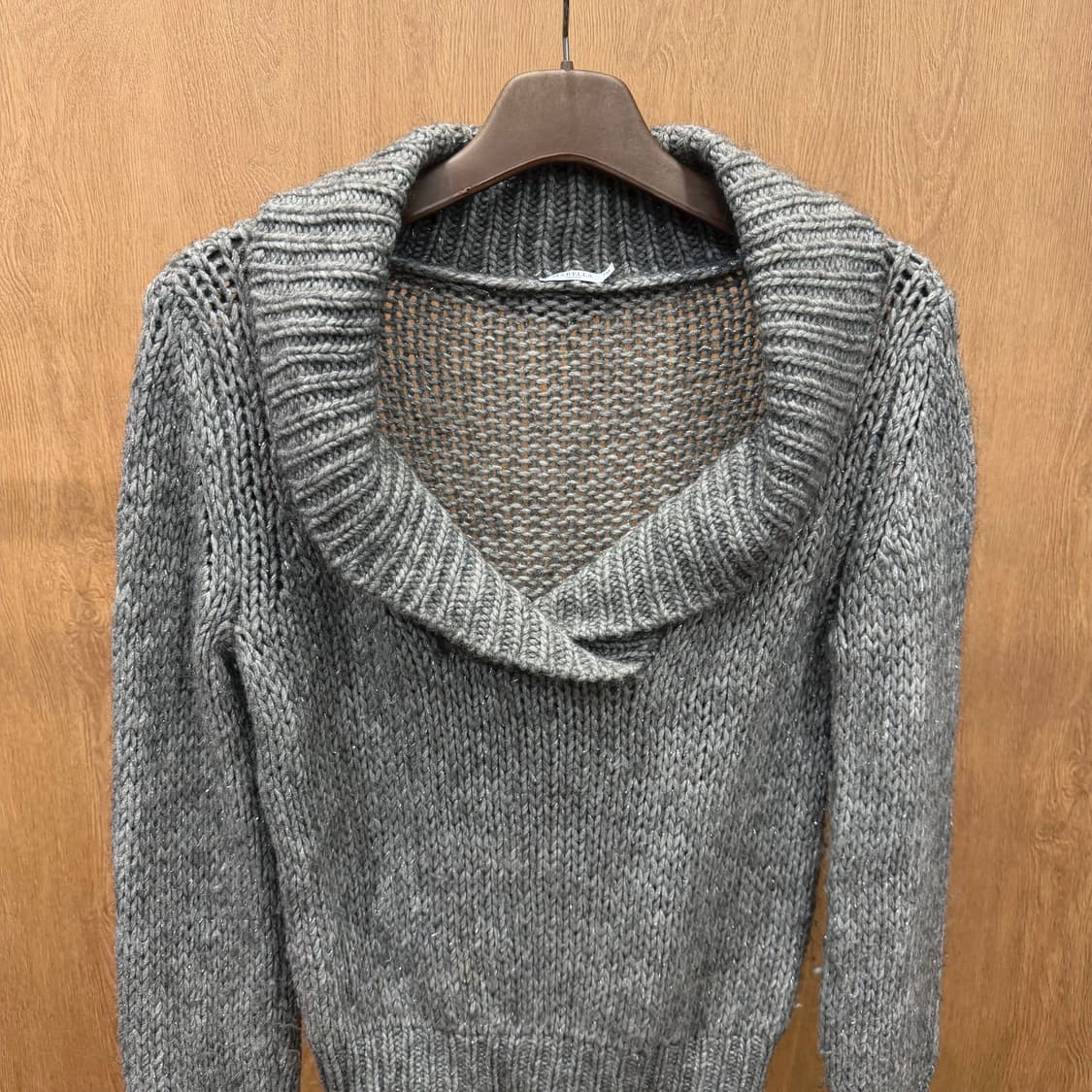 마렐라 스포츠 알파카 혼방 숄카라 니트 시보리 마감 디테일 그레이 멜란지 상품이미지4