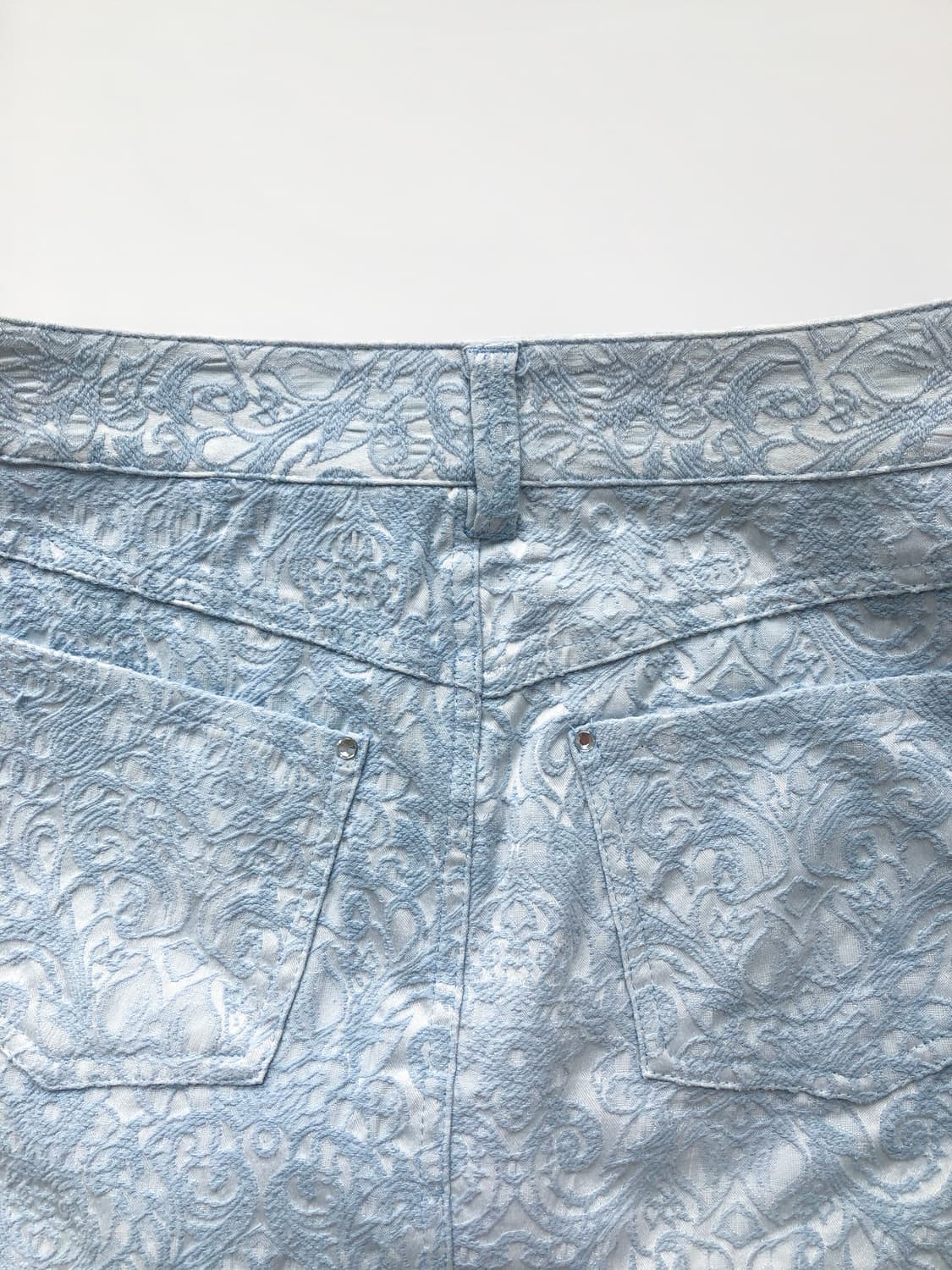 세실맥비 라이트 블루 자수 미니스커트 상품이미지4