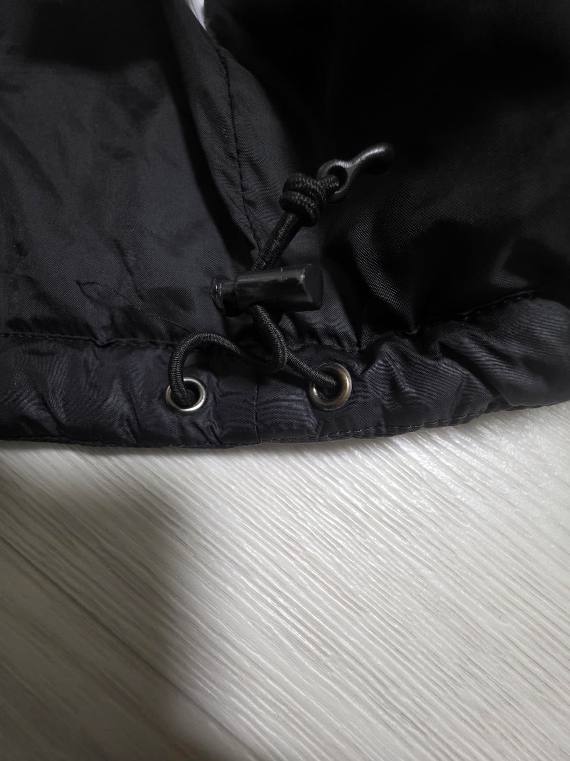 노스페이스 블랙 경량 패딩 자켓 105사이즈 상품이미지6