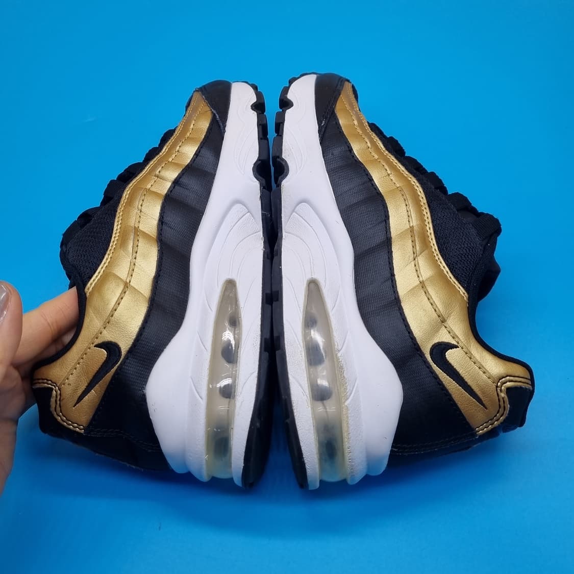 나이키 에어맥스95 골드 운동화225 상품이미지5