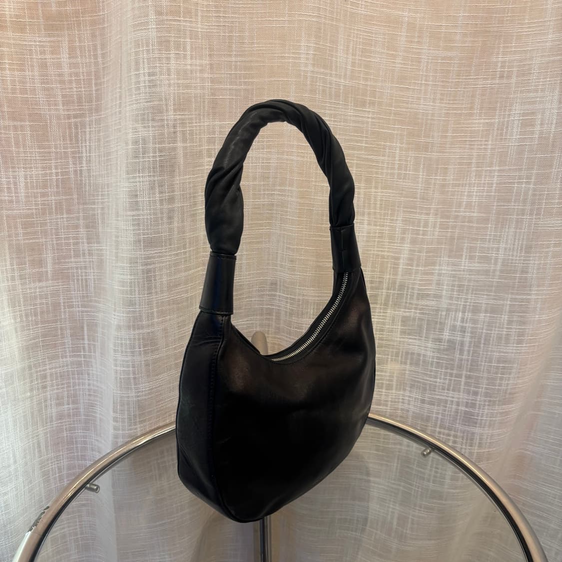 정품 레이트리 스튜디오 호보 숄더백     상품이미지2