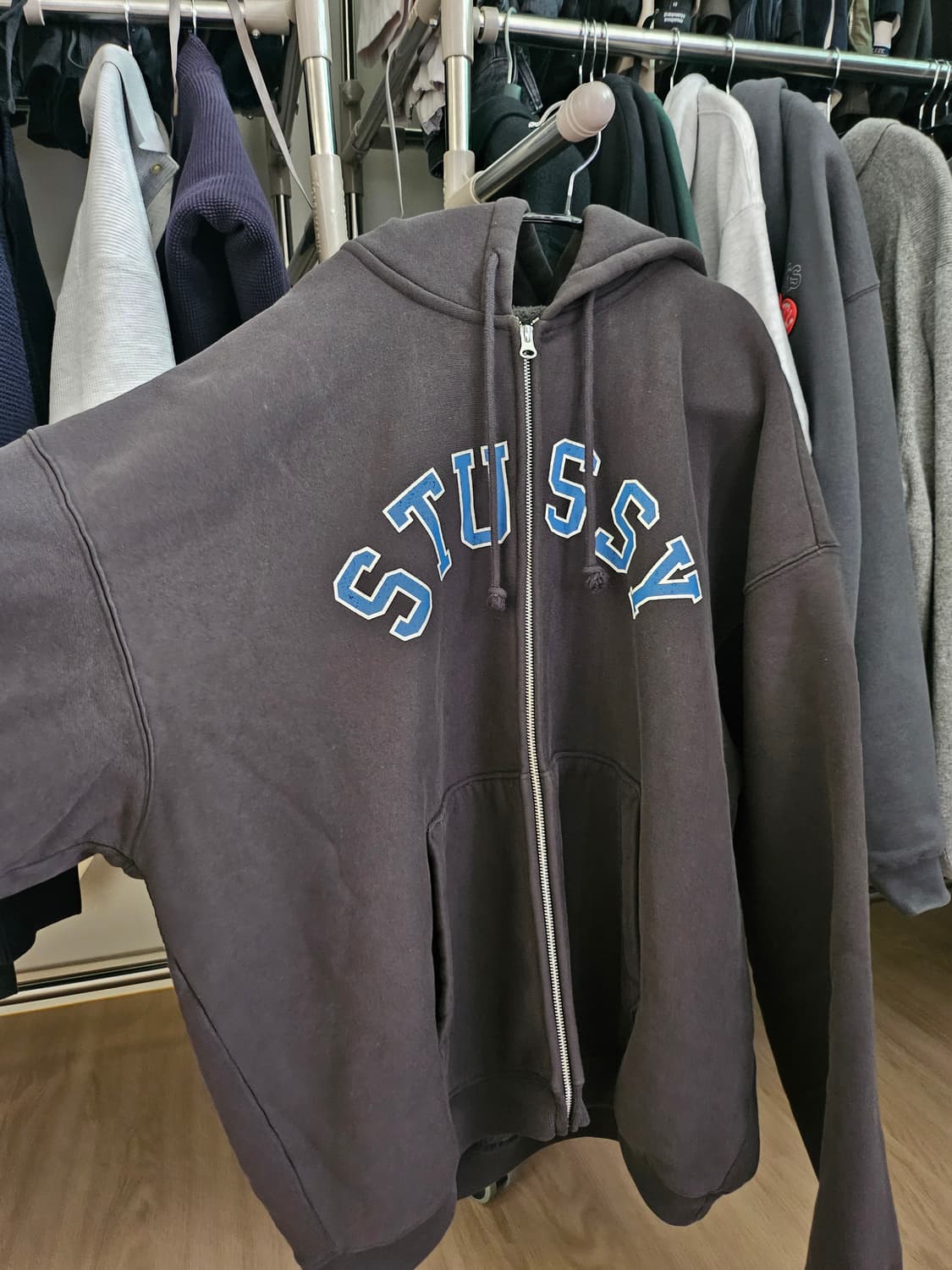 스투시 페이디드 그래픽 집 후드 워시드 블랙 상품이미지4