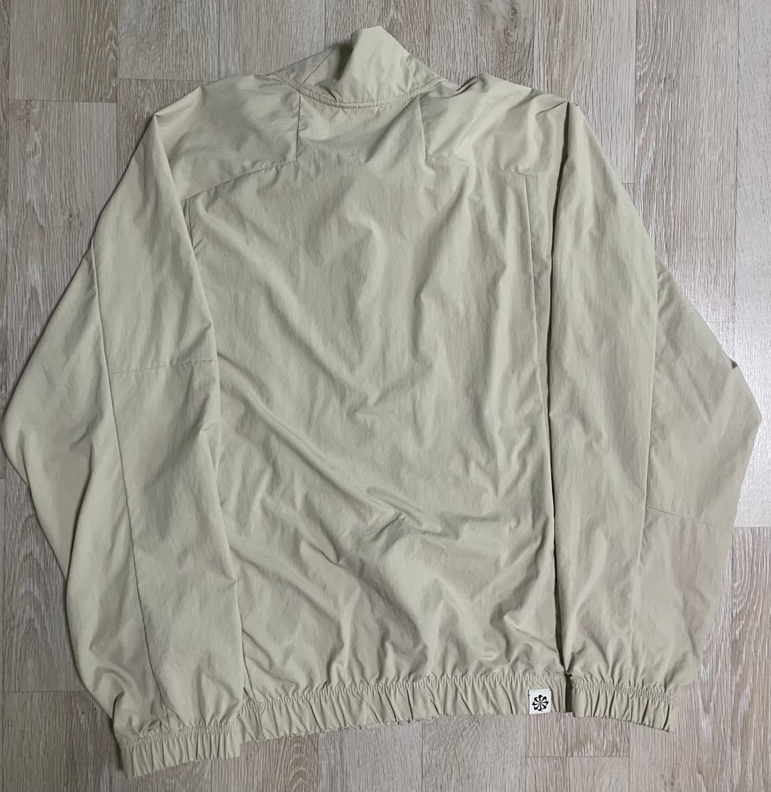 나이키 베이지 바람막이 xxl 상품이미지5