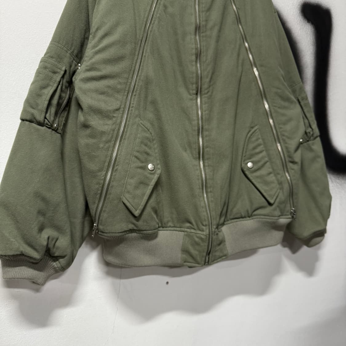 파프롬왓 파아카이브 몰스킨 봄버 자켓 카키 상품이미지5