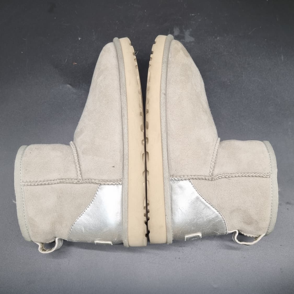 UGG 어그 그레이 클래식 미니 부츠240 상품이미지5