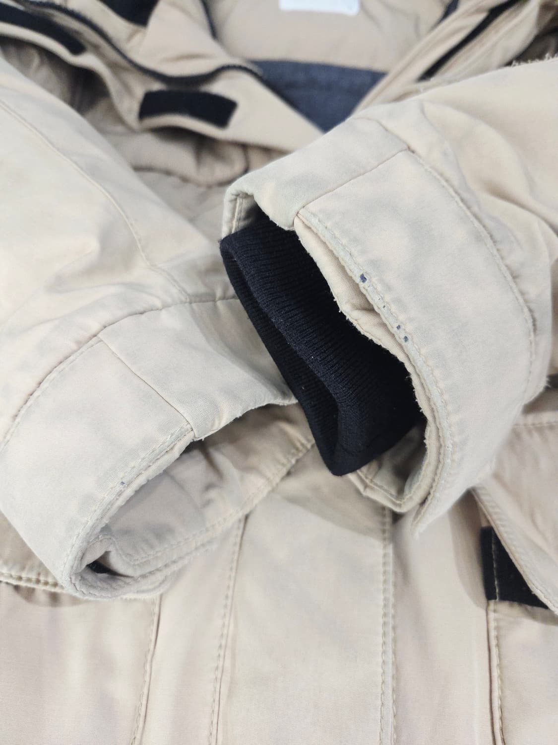 라코스테(LACOSTE) 베이지 덕다운 패딩 야상 자켓 상품이미지9